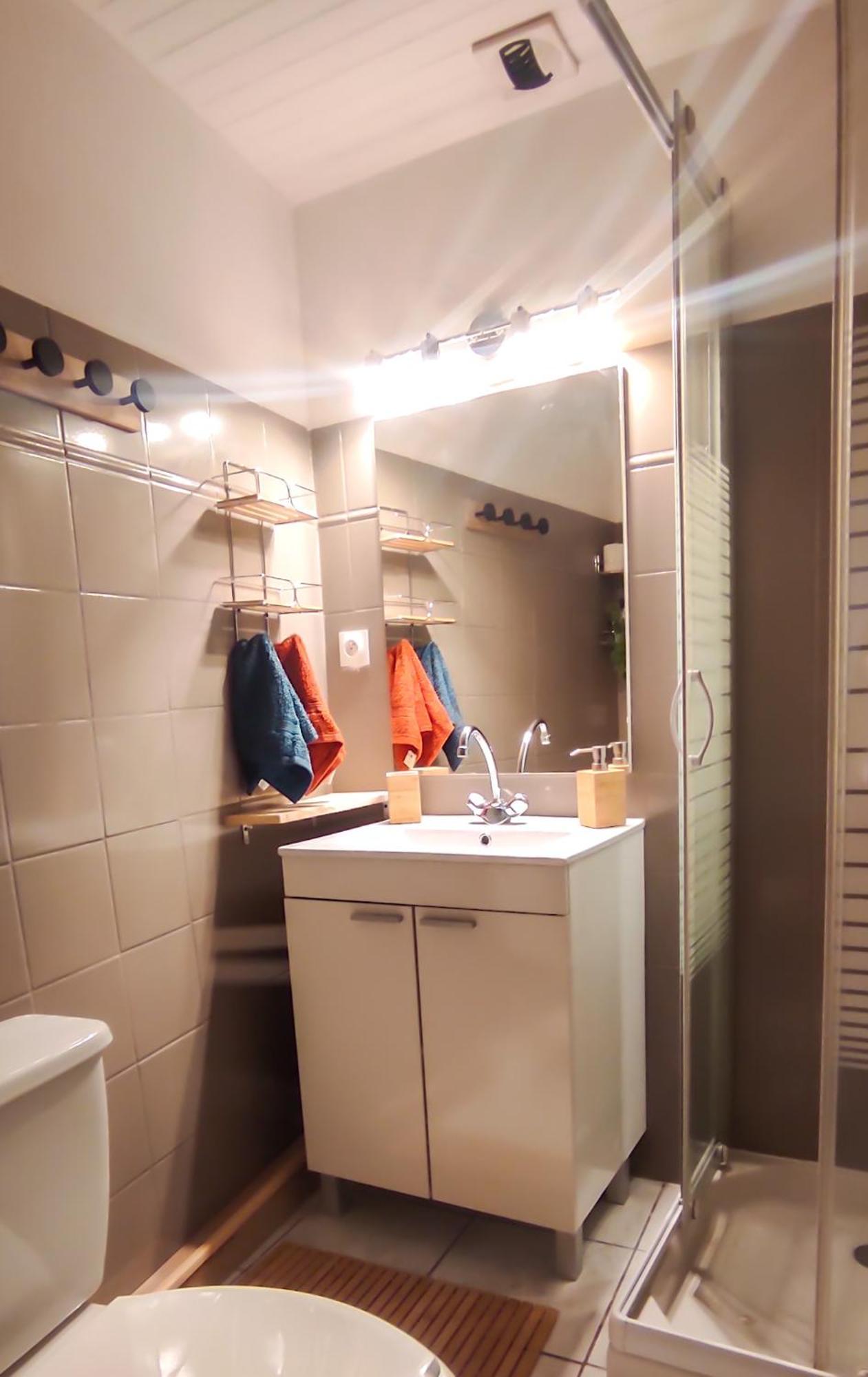 Chambre Independante Avec Salle De Bain Privee Montpezat-sous-Bauzon Exterior foto